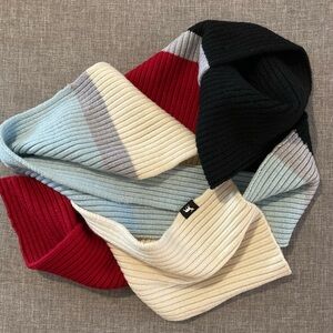 Abercrombie & Fitch Scarf